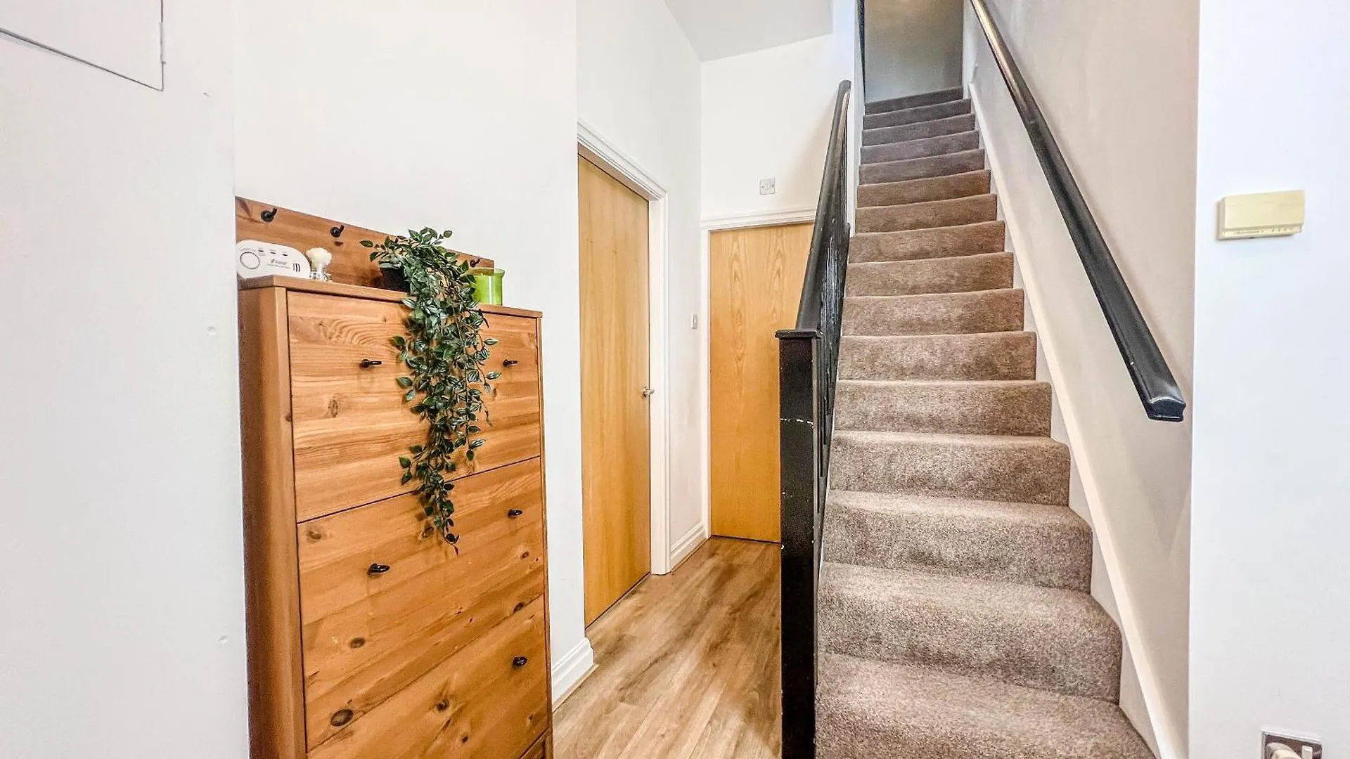 2 Bed - 2 Bath - Duplex Apartment Next To Lbu-Headingley Centre-Ycc Arena-Families-Relocators Meanwood 0*,